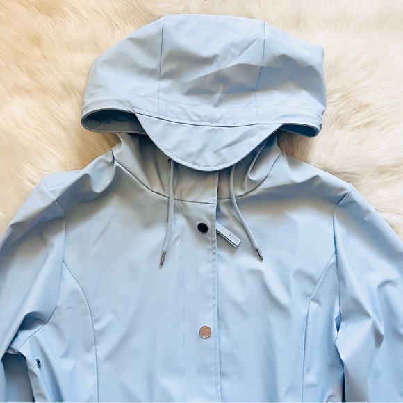 New! RAINS Curve W Waterproof Rain Jacket Raincoat - Picture 7 of 14